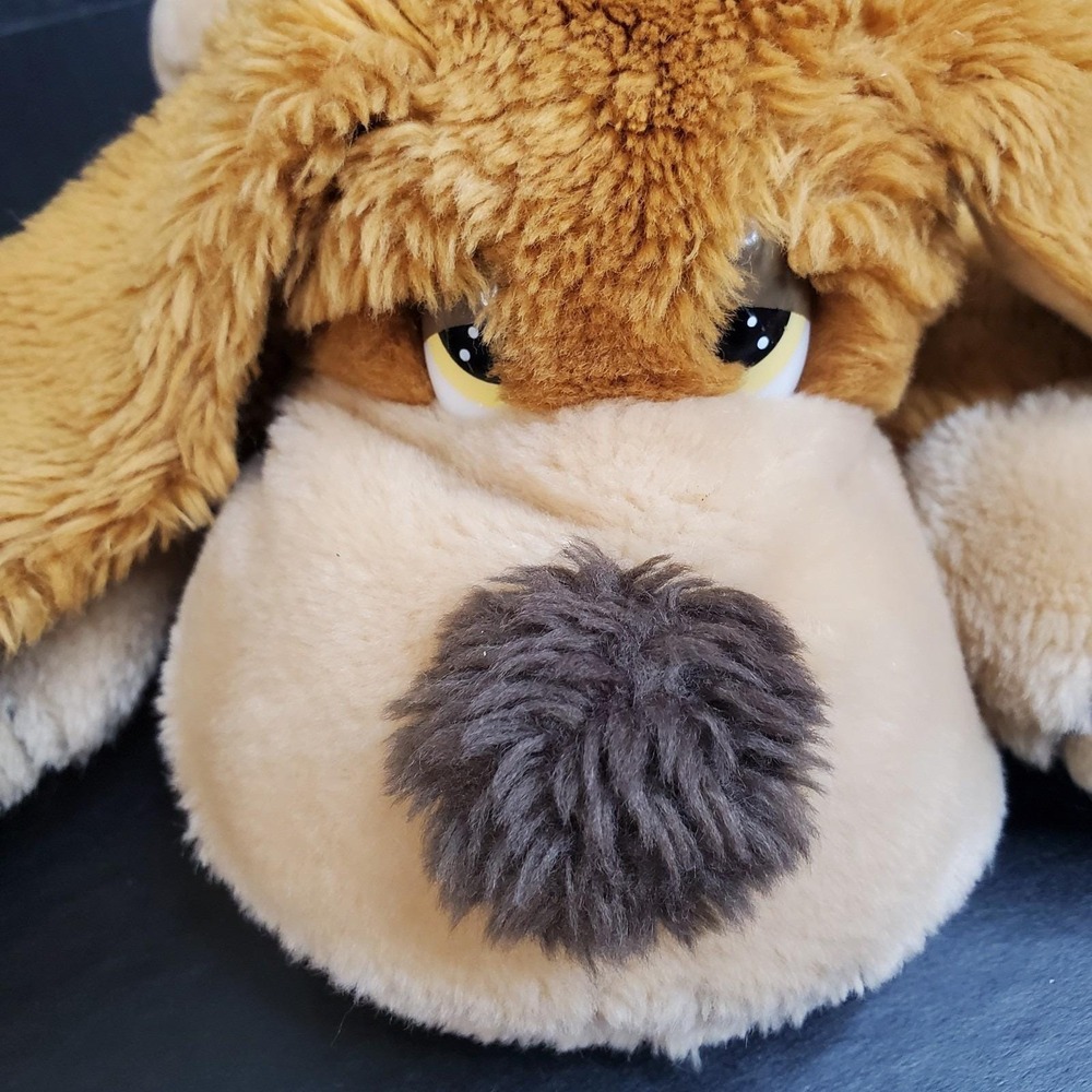 Russ Berrie #641 SAMUEL Spaniel Hound Dog Brown Laying VTG Stuffed Animal 14"